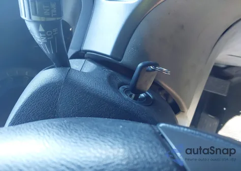 2005 Honda Odyssey Touring from USA, damaged, VIN 5FNRL38805B032904